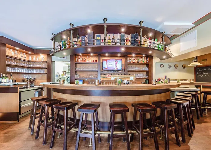 Hotel Business & More